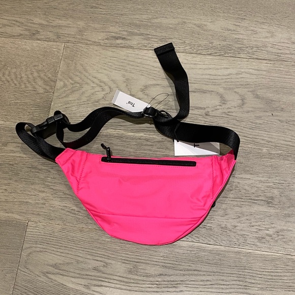 NWT Aritzia TNA | Anni Waist Pack | Hot Pink - Picture 6 of 6